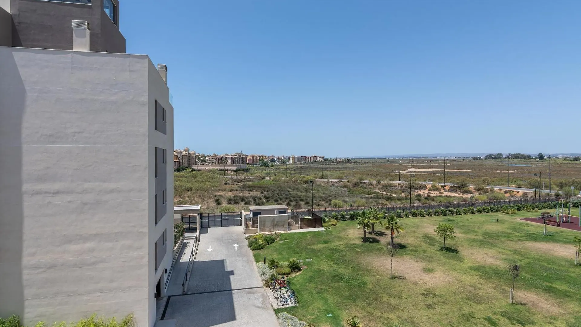 Apartment Los Flamencos By H - Playa De Los Haraganes Hlhf5201Pe72 Isla Canela
